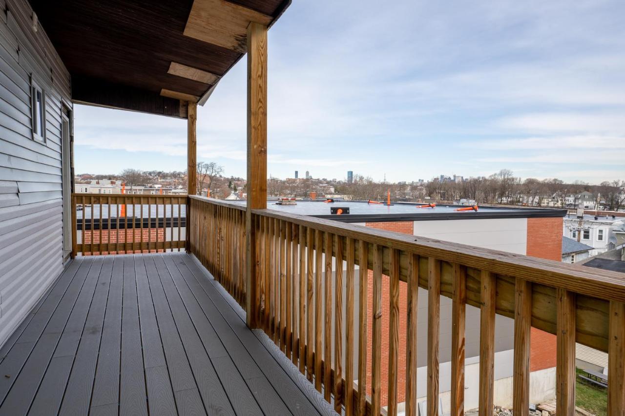 90 - 4Br Dorchester - Sleek Apt Near Marina Bay Boston Exterior photo